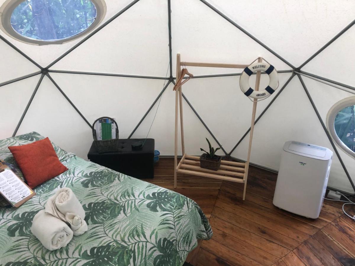 Отель Faith Glamping Dome Costa Rica Мансанильо Экстерьер фото