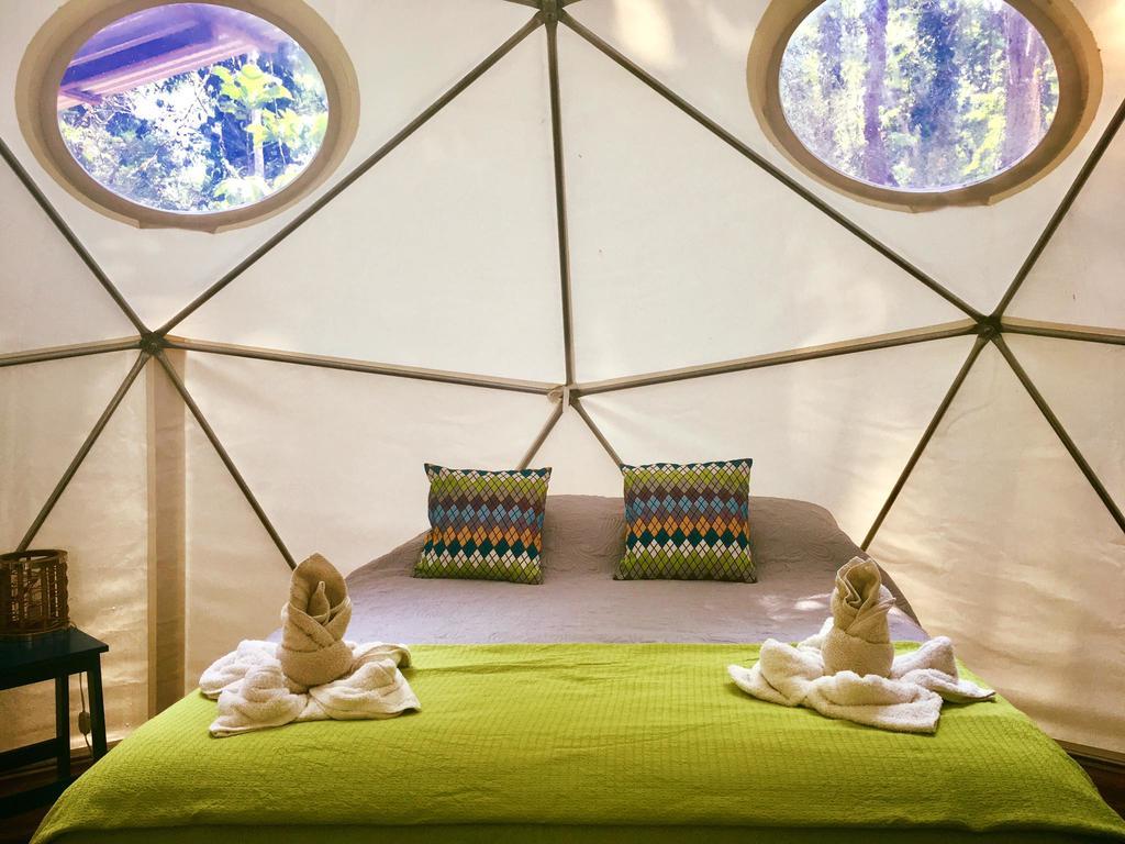 Отель Faith Glamping Dome Costa Rica Мансанильо Экстерьер фото