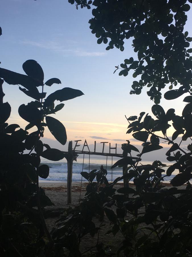 Отель Faith Glamping Dome Costa Rica Мансанильо Экстерьер фото